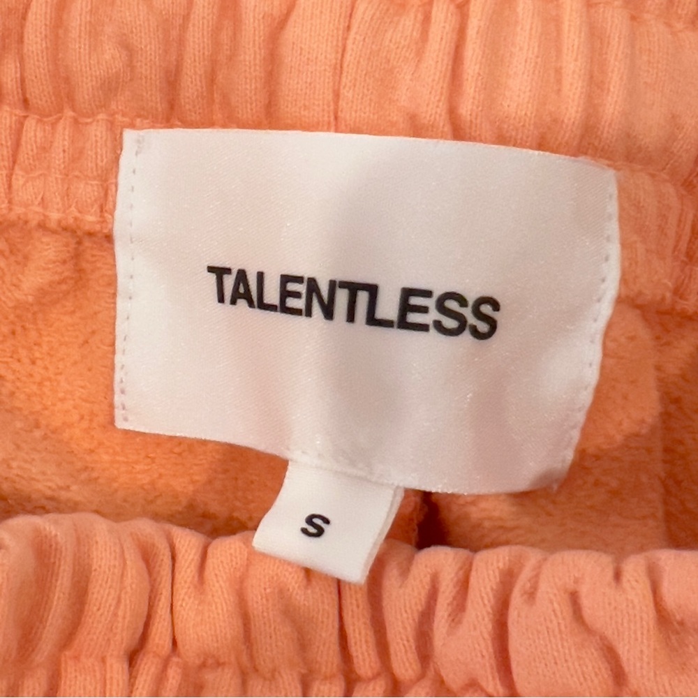 Talentless - Picture 4 of 5
